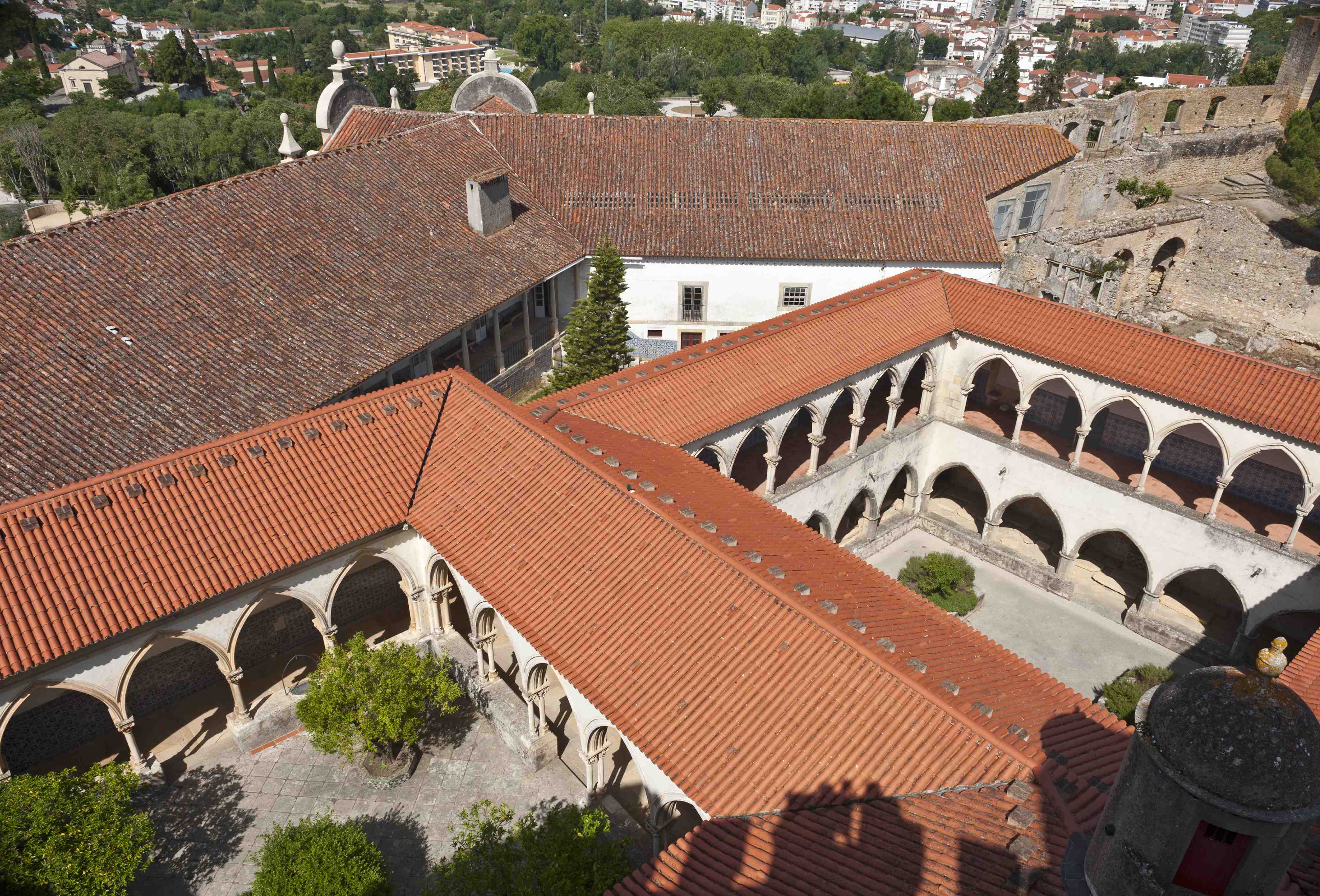 Top view of the Cloisters Cemetery and adjacent wash the courtyard of Botica of Christ Convent